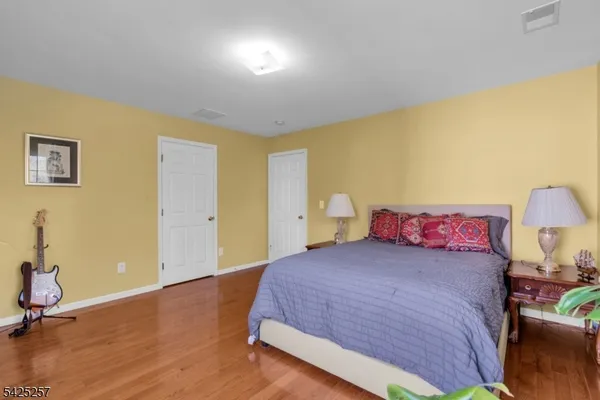 $1,160,000 | 5 Emmons Court, Bridgewater, NJ 08807