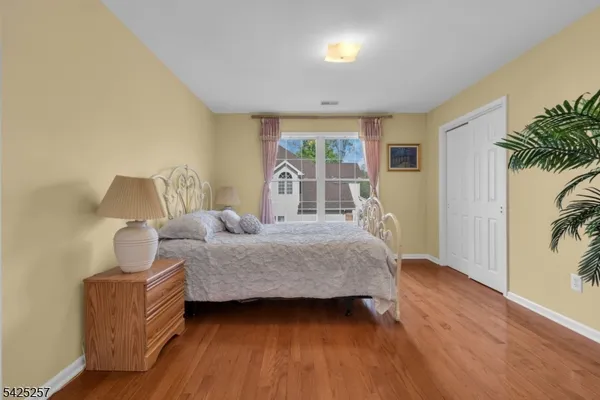 $1,160,000 | 5 Emmons Court, Bridgewater, NJ 08807