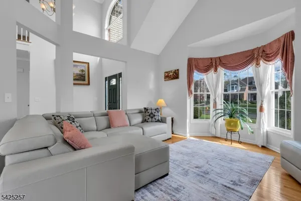 $1,160,000 | 5 Emmons Court, Bridgewater, NJ 08807