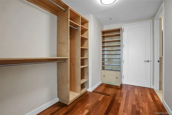 $5,450 | 10 City Place, Unit 28F, White Plains, NY 10601