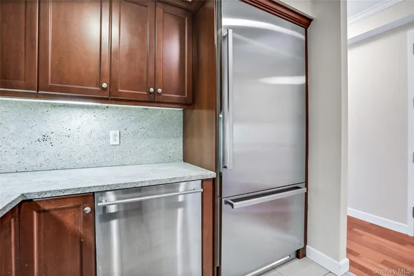 $5,450 | 10 City Place, Unit 28F, White Plains, NY 10601