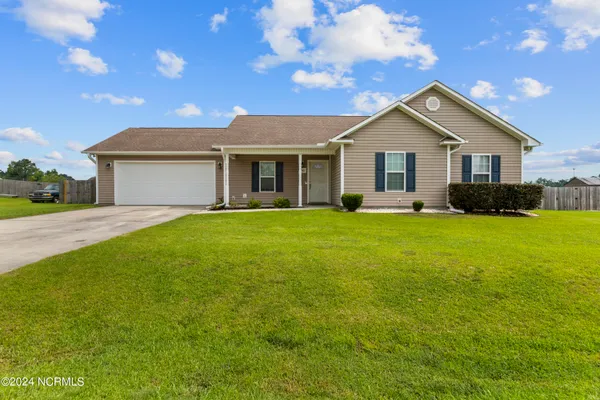 $1,800 | 302 Redemption Court, Jacksonville, NC 28546