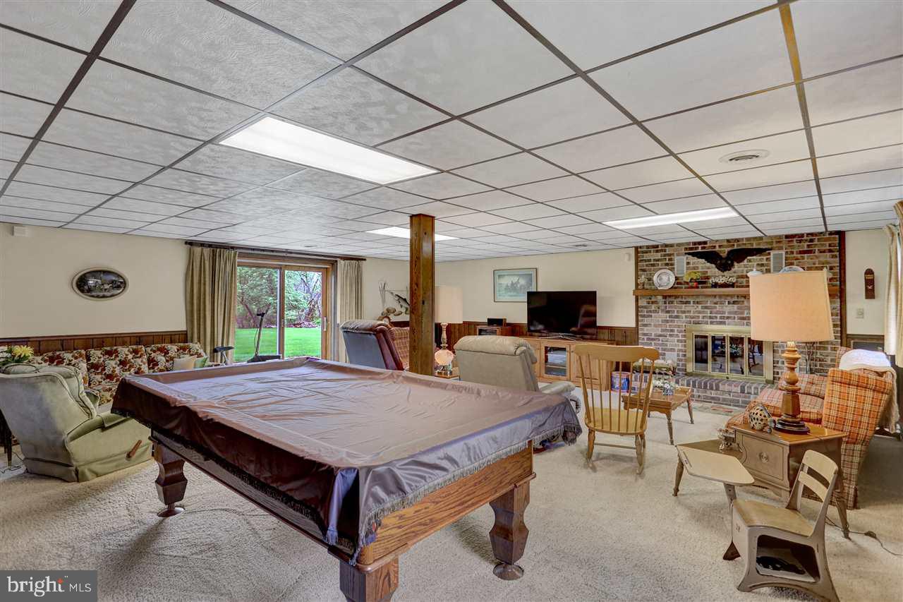 349 Sarhelm Road Harrisburg, PA 17112 - Photo 16 of 25 Gallery Image 16