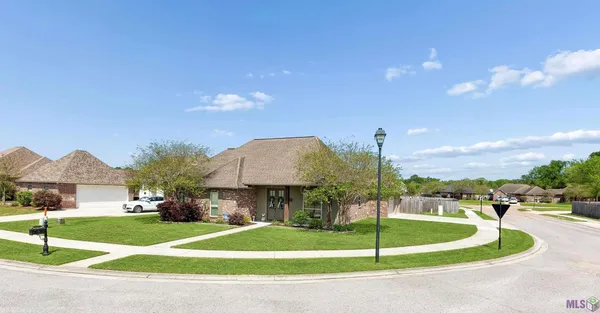 $315,000 | 16995 Benton's Ferry Avenue, Greenwell Springs, LA 70739