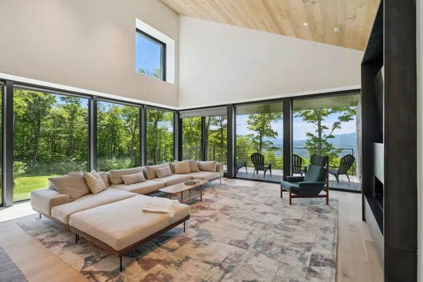 $3,400,000 | 811 Bear Creek Lane, Waterbury, VT 05676