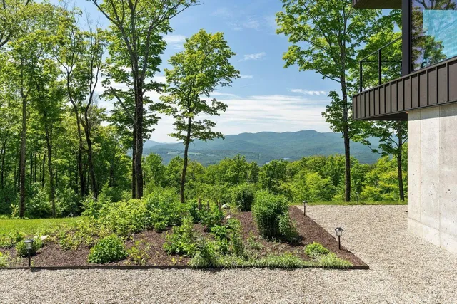 $3,400,000 | 811 Bear Creek Lane, Waterbury, VT 05676