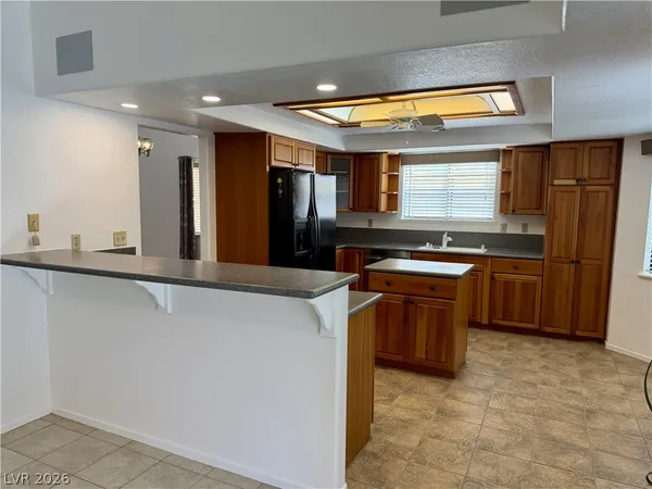 $2,100 | 1923 Magnolia Drive, Henderson, NV 89014