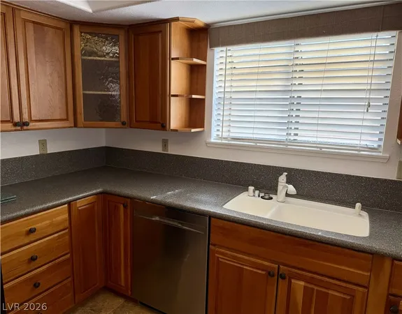 $2,100 | 1923 Magnolia Drive, Henderson, NV 89014