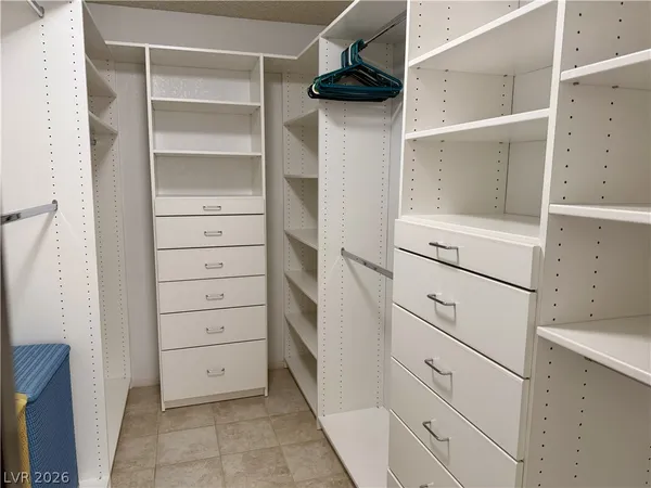 $2,100 | 1923 Magnolia Drive, Henderson, NV 89014