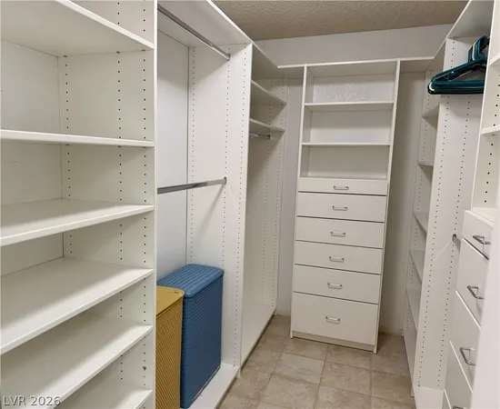 $2,100 | 1923 Magnolia Drive, Henderson, NV 89014