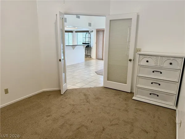 $2,100 | 1923 Magnolia Drive, Henderson, NV 89014