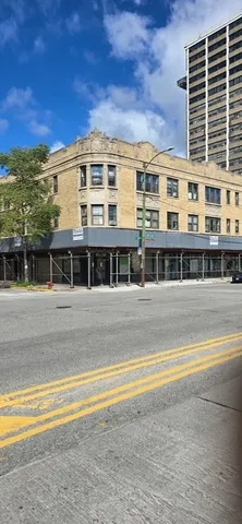 a view of building with lot of windows