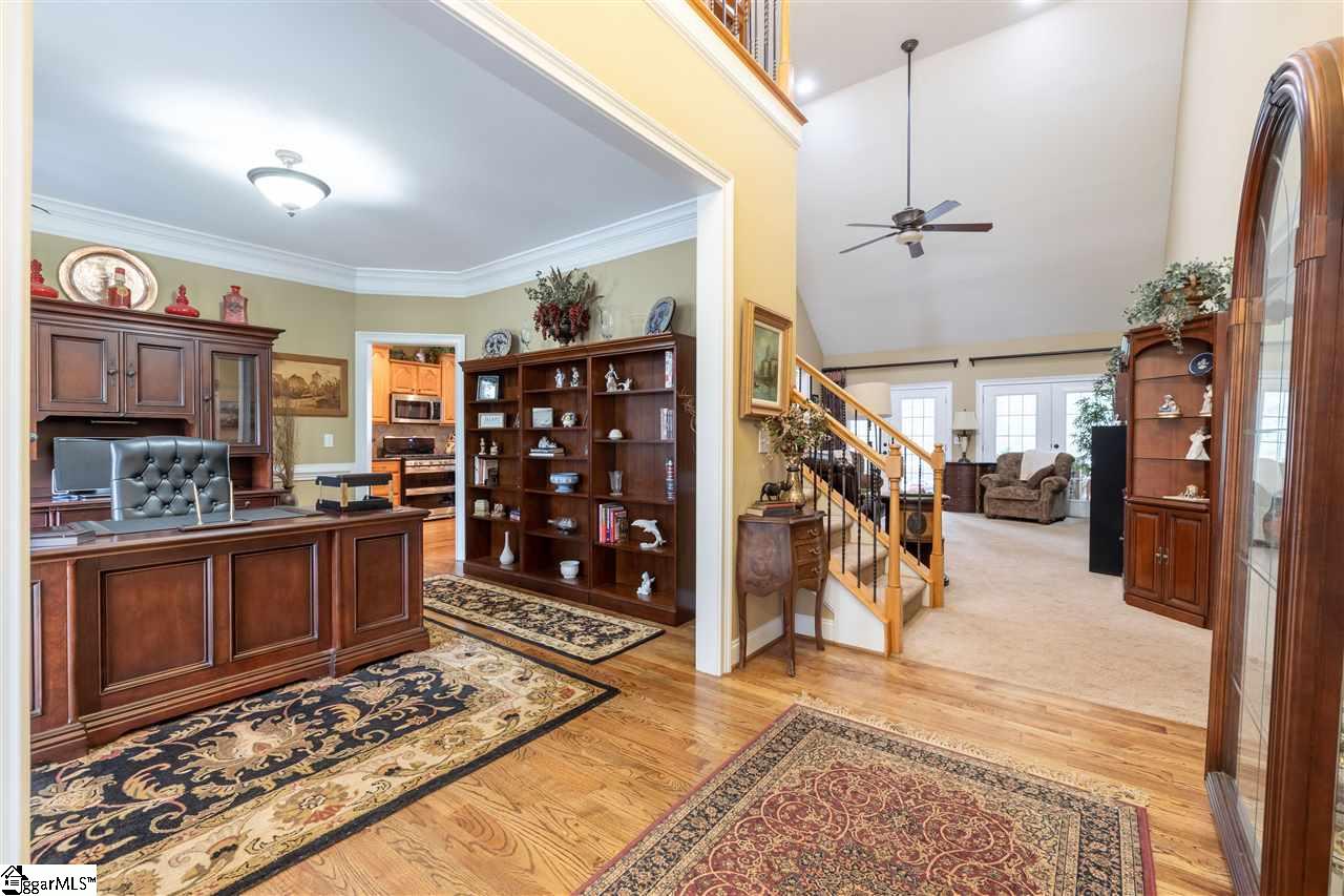 106 Waterloo Circle Greer, SC 29650 - Photo 3 of 35 Gallery Image 3