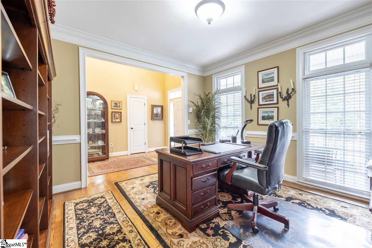 106 Waterloo Circle Greer, SC 29650 - Photo 5 of 35 Gallery Image 5