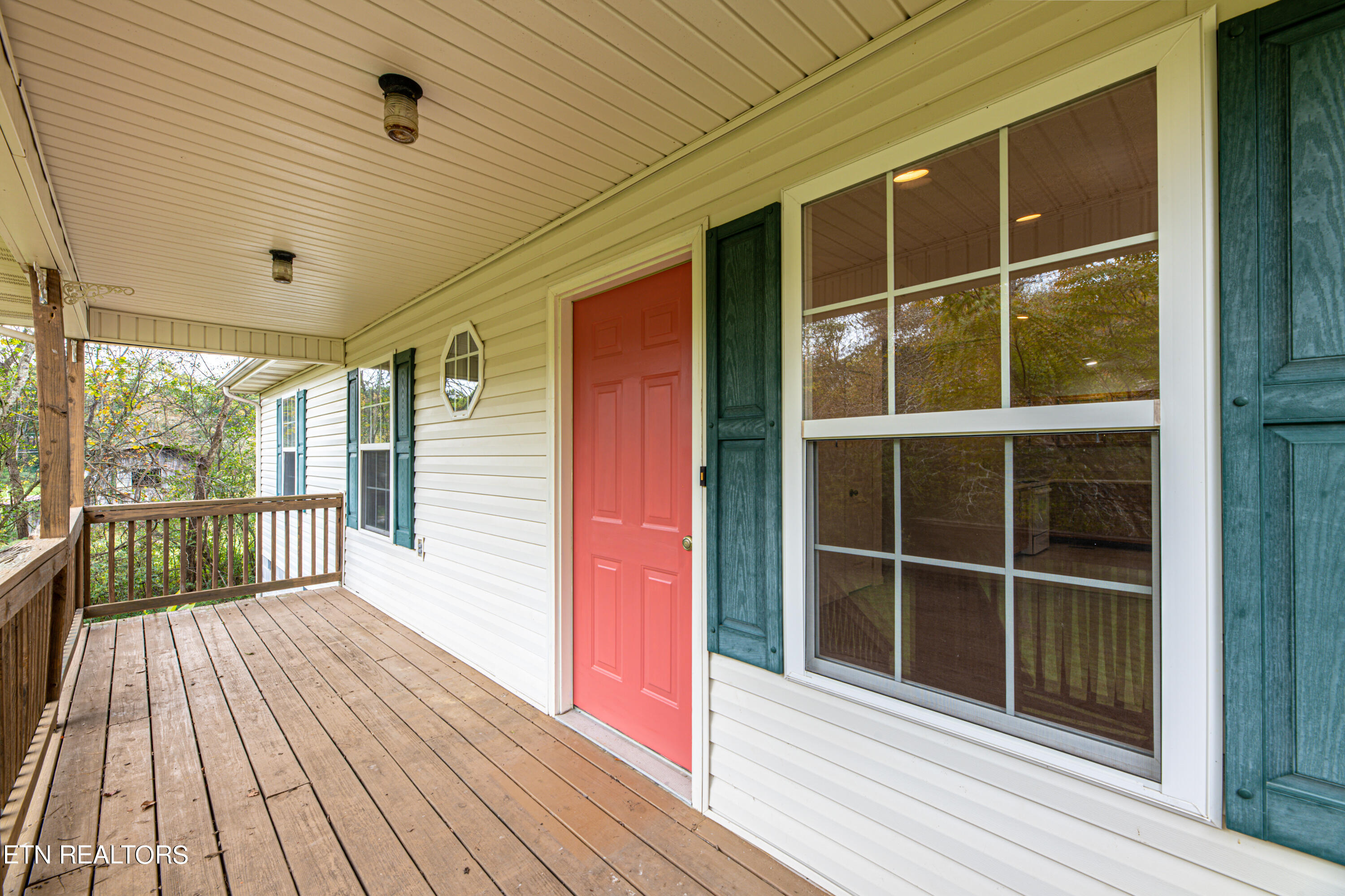 6633 Kern Road Knoxville, TN 37918 - Photo 3 of 31 6633 Kern Rd-3