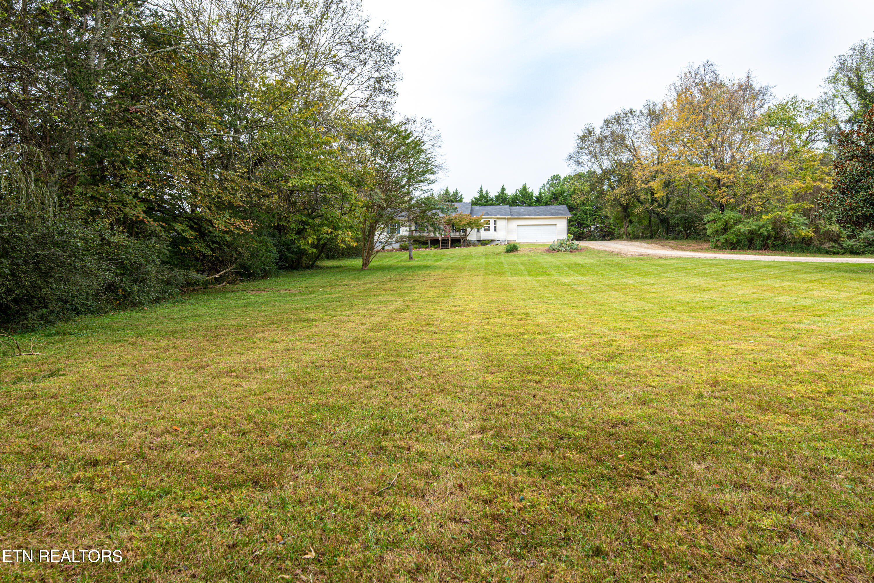 6633 Kern Road Knoxville, TN 37918 - Photo 4 of 31 6633 Kern Rd-4