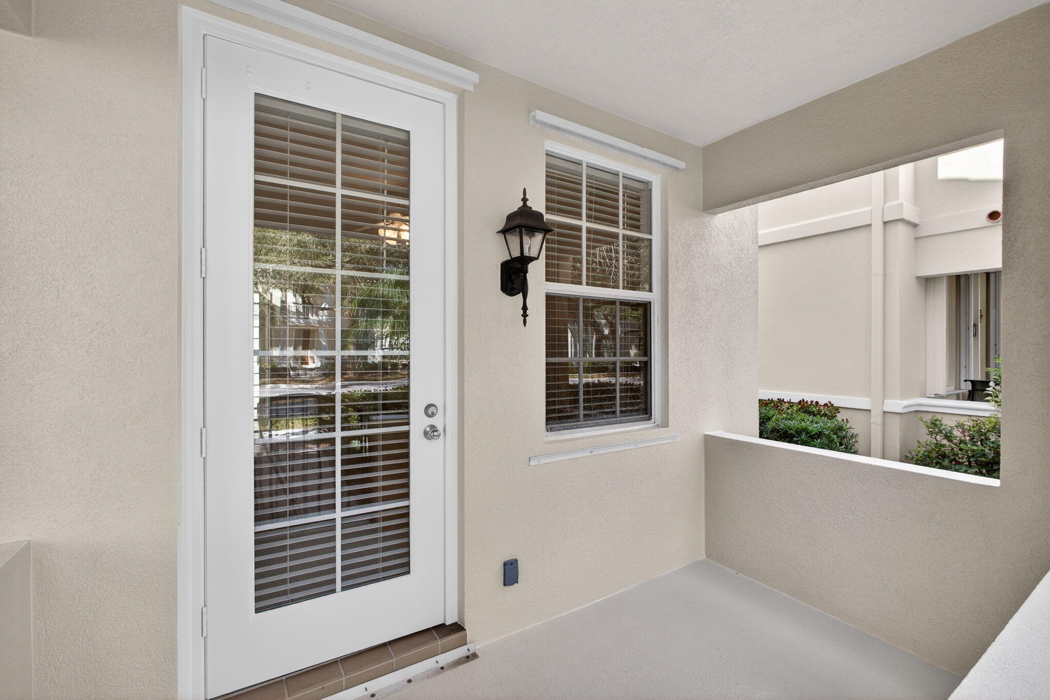 4118 Parkside Drive Jupiter, FL 33458 - Photo 6 of 73 5-web-or-mls-5D1A9398