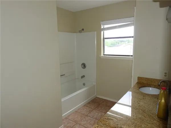 $98,900 | 4401 River Valley Drive, Unit 1003, Corpus Christi, TX 78410