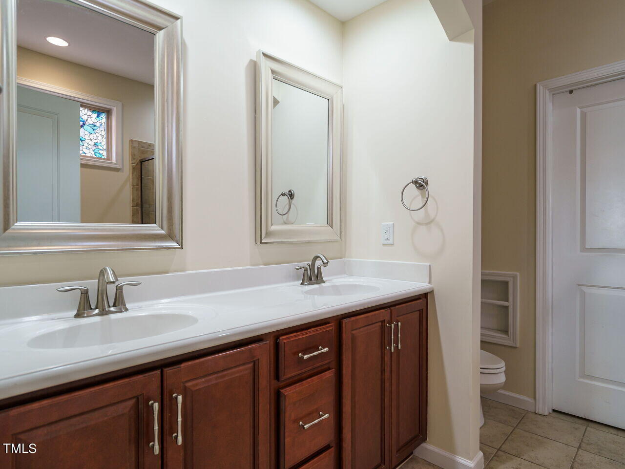 1548 Crafton Way Raleigh, NC 27607 - Photo 20 of 30 Primary Suite