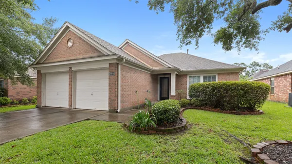 $2,100 | 22848 Lantern Hills Drive, Kingwood, TX 77339