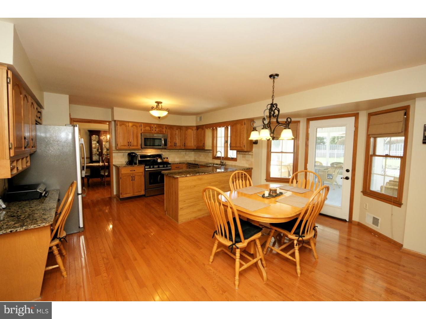 8 Buck Road Hamilton, NJ 08620 - Photo 10 of 24