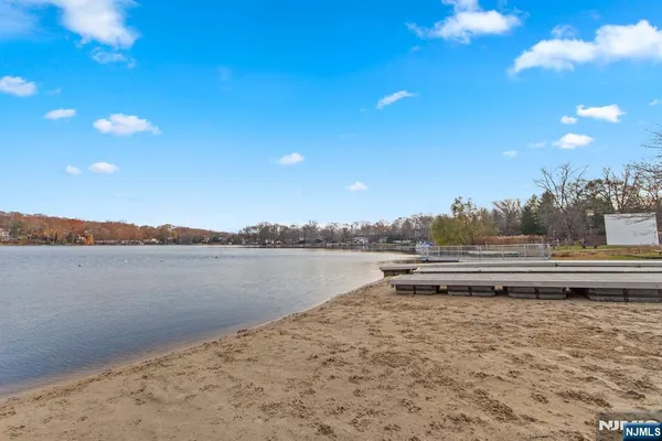 $524,900 | 48 Algonquin Avenue, Rockaway, NJ 07866