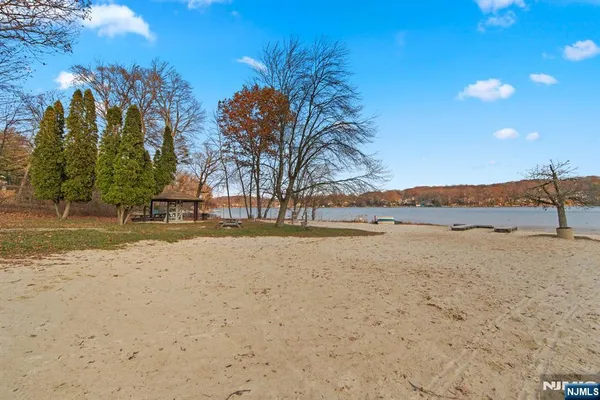 $524,900 | 48 Algonquin Avenue, Rockaway, NJ 07866