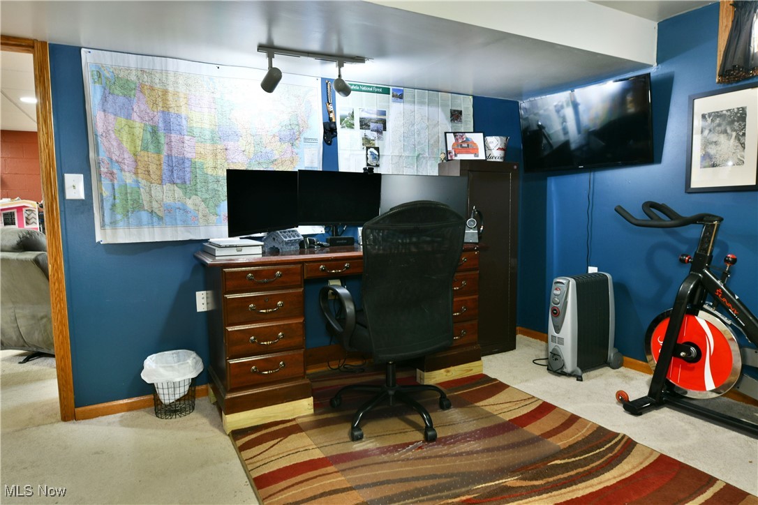 2847 Selkirk Bush Road Warren, OH 44481 - Photo 35 of 47 Office space with baseboards and carpet floors