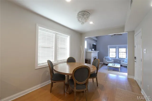 $2,600 | 404 South Hanley Road, Unit 2S, Clayton, MO 63105