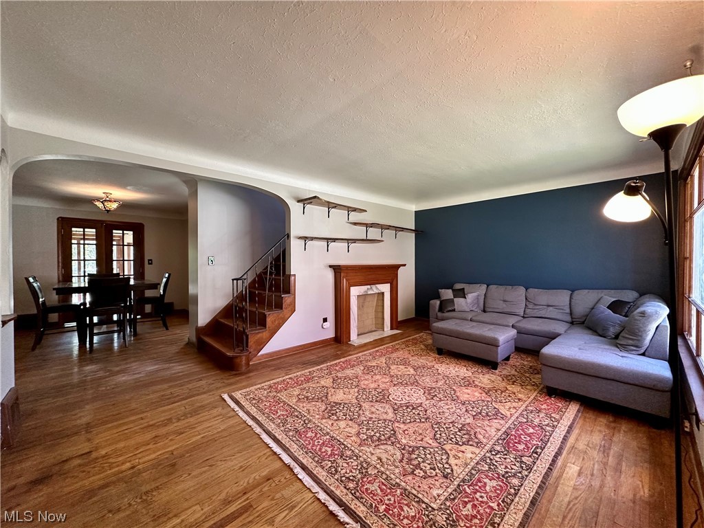 4534 East Berwald Road Cleveland, OH 44121 - Photo 2 of 35 Gallery Image 2