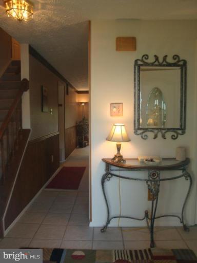 8495 Magic Tree Court Springfield, VA 22153 - Photo 3 of 30 Foyer