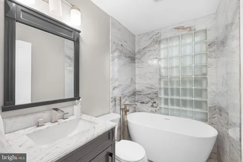 $1,495,000 | 116 South Pitt Street, Alexandria, VA 22314