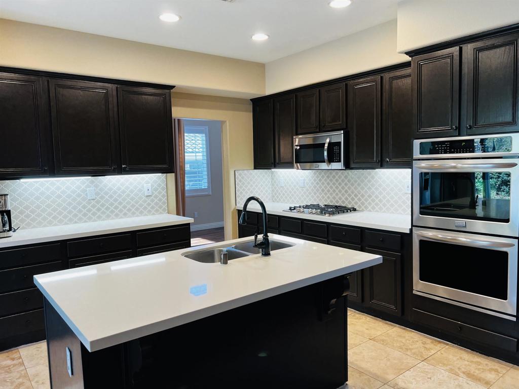 2834 Rancho Pancho Carlsbad, CA 92009 - Photo 22 of 73