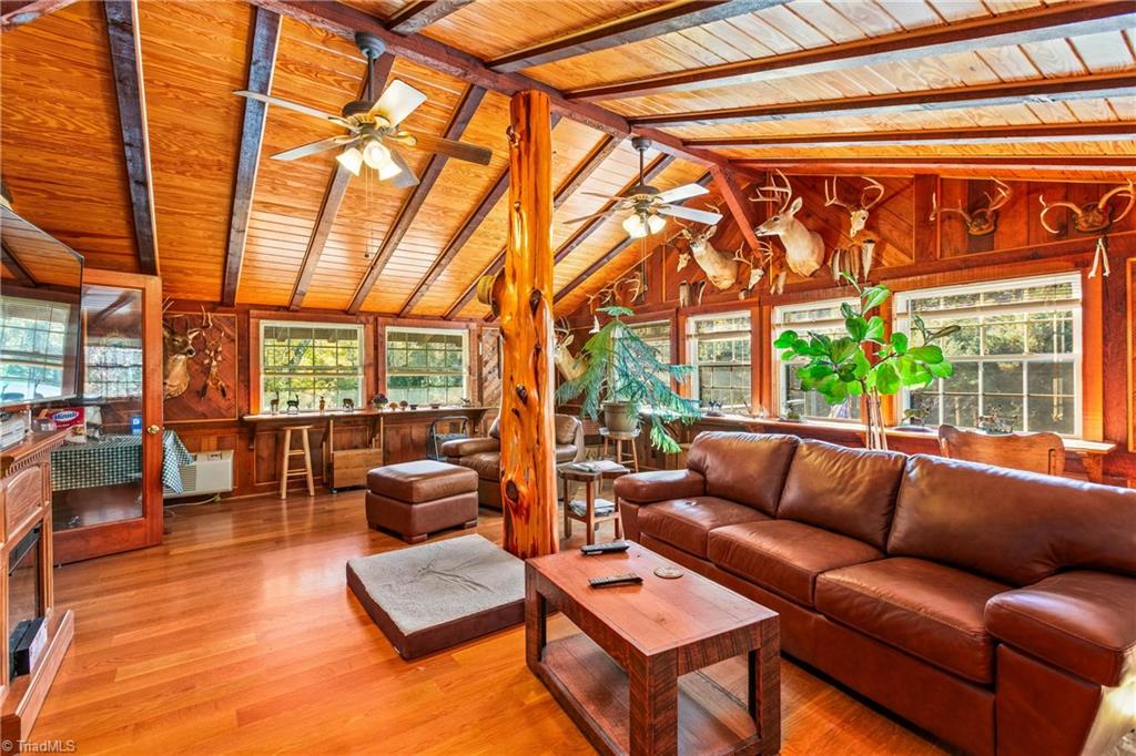 9011 Mibeck Road Belews Creek, NC 27009 - Photo 20 of 38