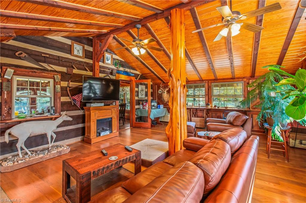 9011 Mibeck Road Belews Creek, NC 27009 - Photo 21 of 38