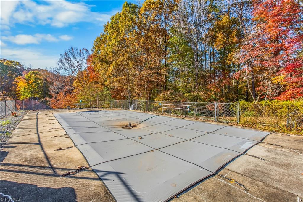 9011 Mibeck Road Belews Creek, NC 27009 - Photo 35 of 38