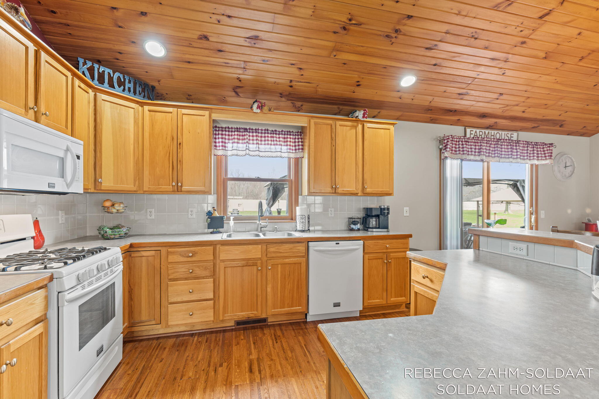 11496 4 Mile Road Belding, MI 48809 - Photo 15 of 77 15-web-or-mls-042