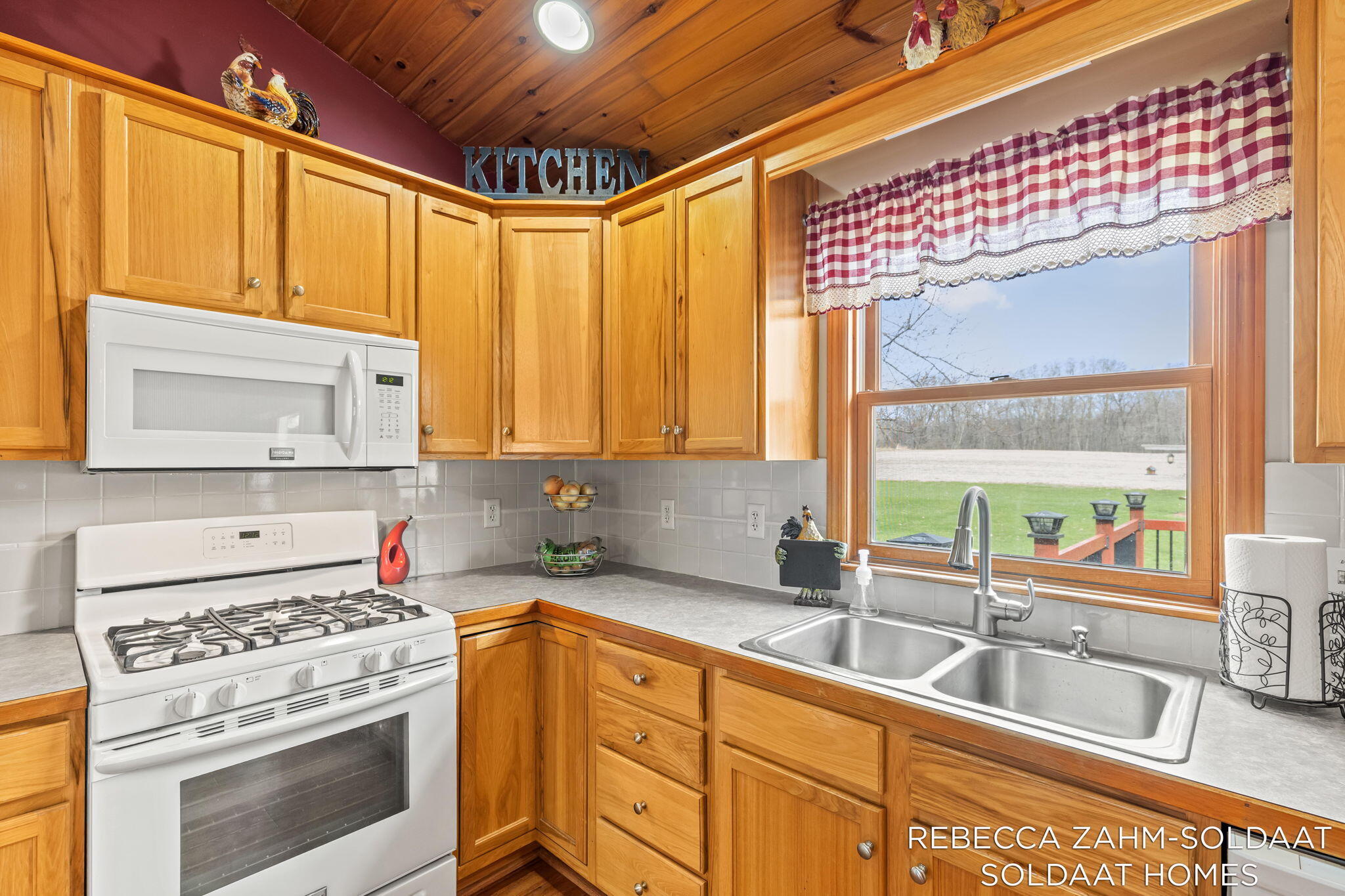 11496 4 Mile Road Belding, MI 48809 - Photo 18 of 77 18-web-or-mls-051