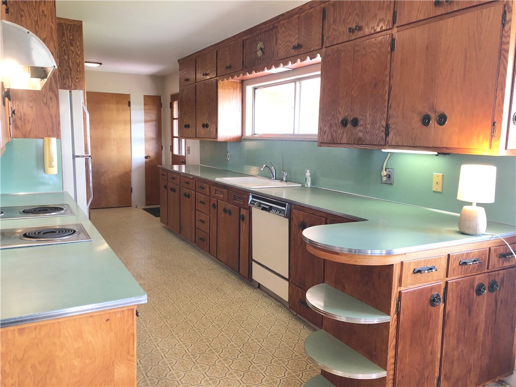 9091 Creek Road Batavia, NY 14020 - Photo 11 of 26