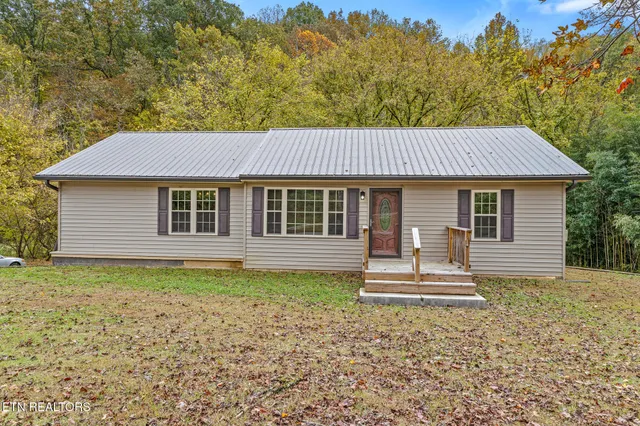 $330,000 | 152 Keylon Drive, Harriman, TN 37748