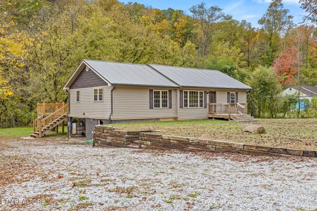 $330,000 | 152 Keylon Drive, Harriman, TN 37748