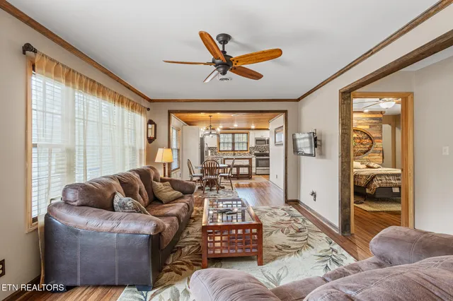 $330,000 | 152 Keylon Drive, Harriman, TN 37748