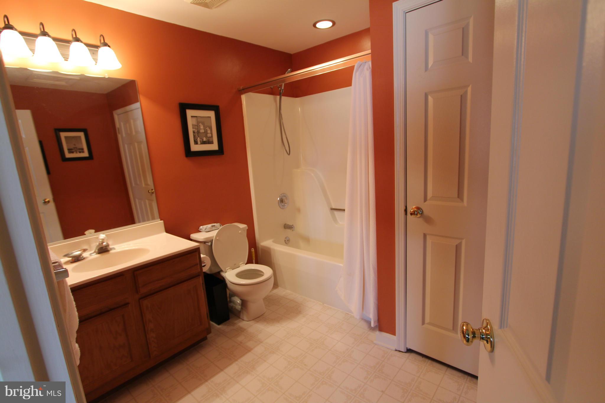 5245 Columbia Road, Unit 372 Columbia, MD 21044 - Photo 26 of 27 Bath