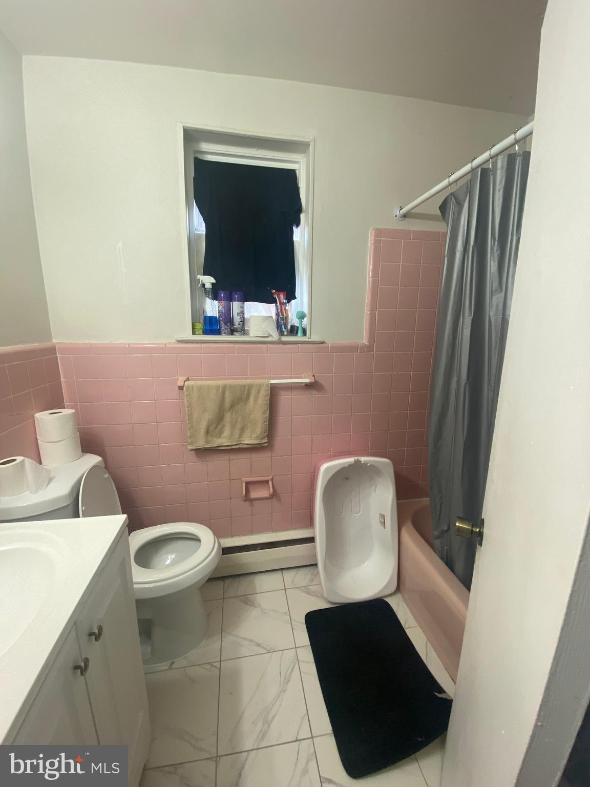5320 Duffield Street Philadelphia, PA 19124 - Photo 15 of 16 F2 bathroom