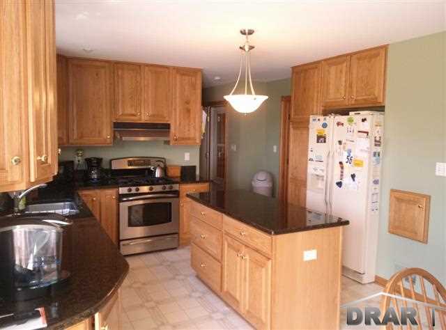 9422 Grafton Road Carleton, MI 48117 - Photo 9 of 30 31156729-8.JPG