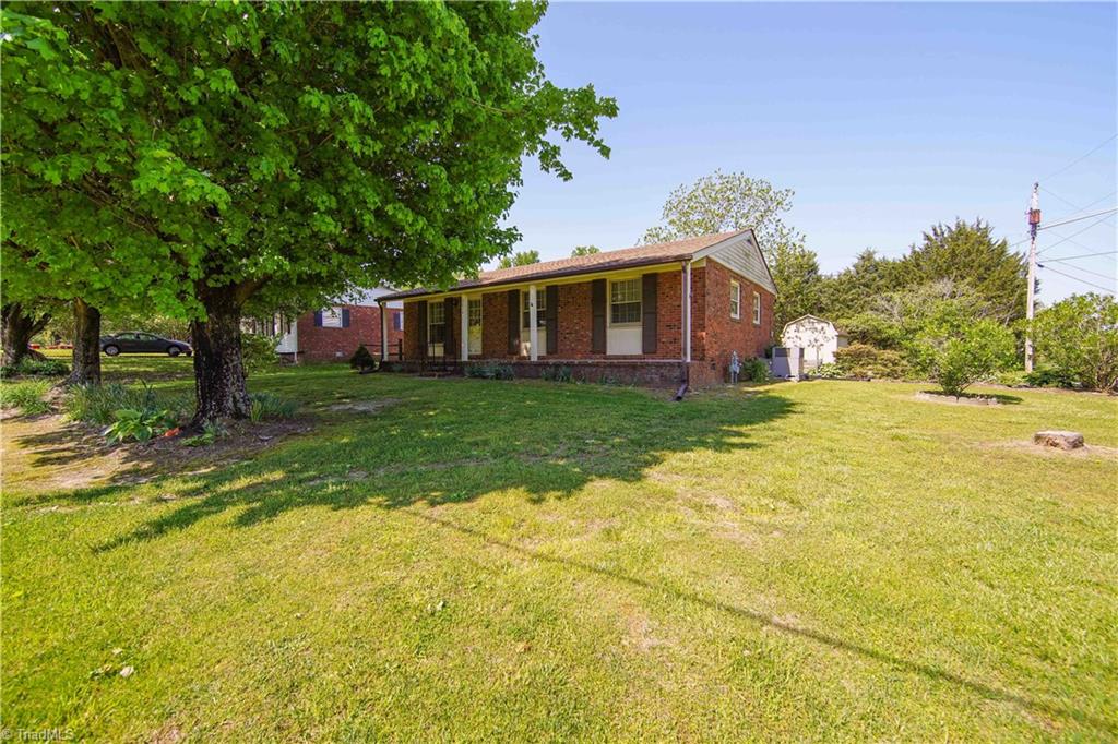 2614 Ingram Road High Point, NC 27263 - Photo 2 of 30 Gallery Image 2