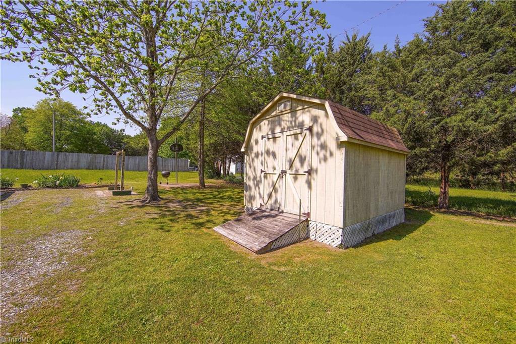 2614 Ingram Road High Point, NC 27263 - Photo 29 of 30 Gallery Image 29