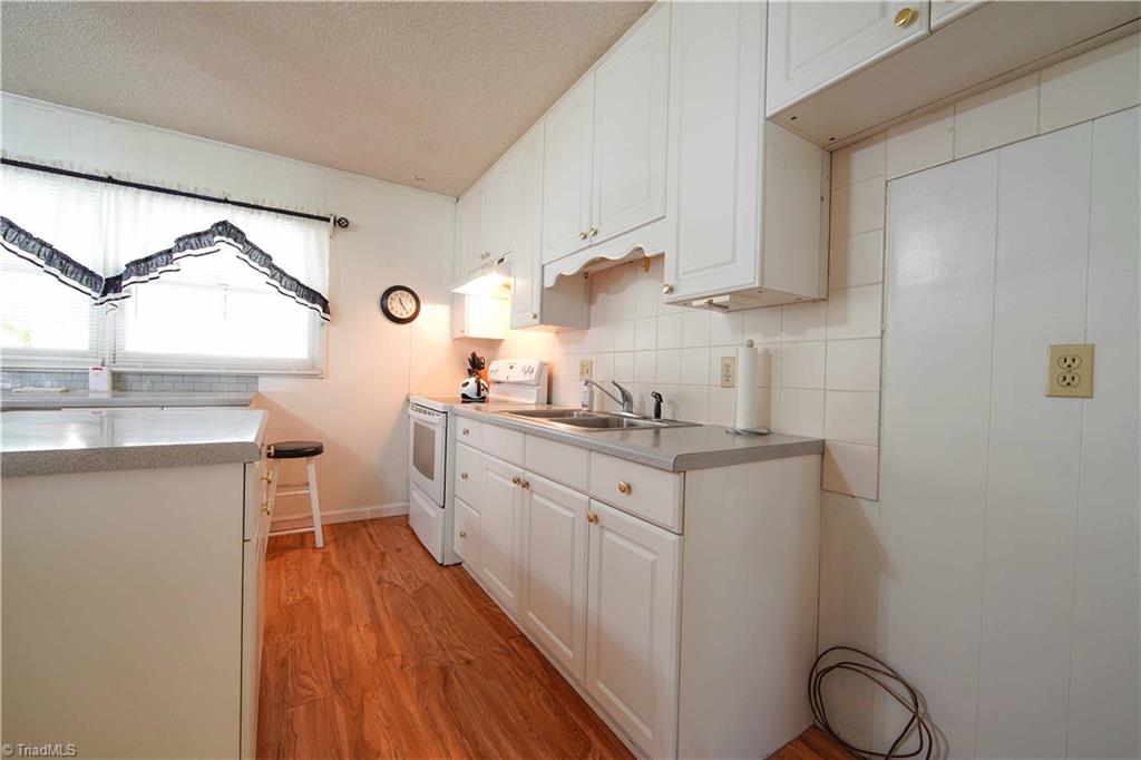 2614 Ingram Road High Point, NC 27263 - Photo 8 of 30 Gallery Image 8
