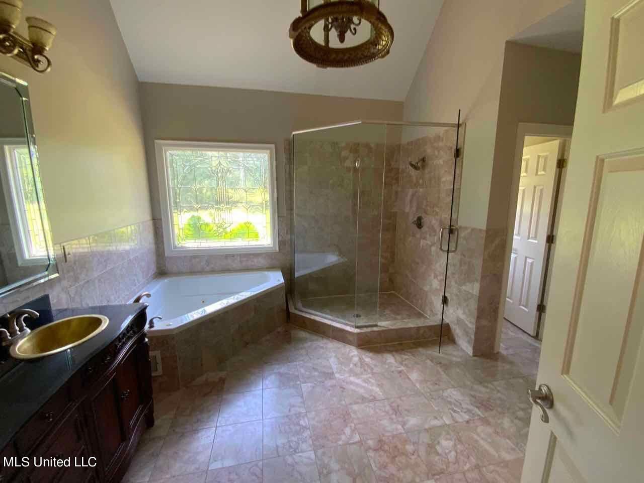1003 Moore Road Holly Springs, MS 38635 - Photo 12 of 16 Master bath