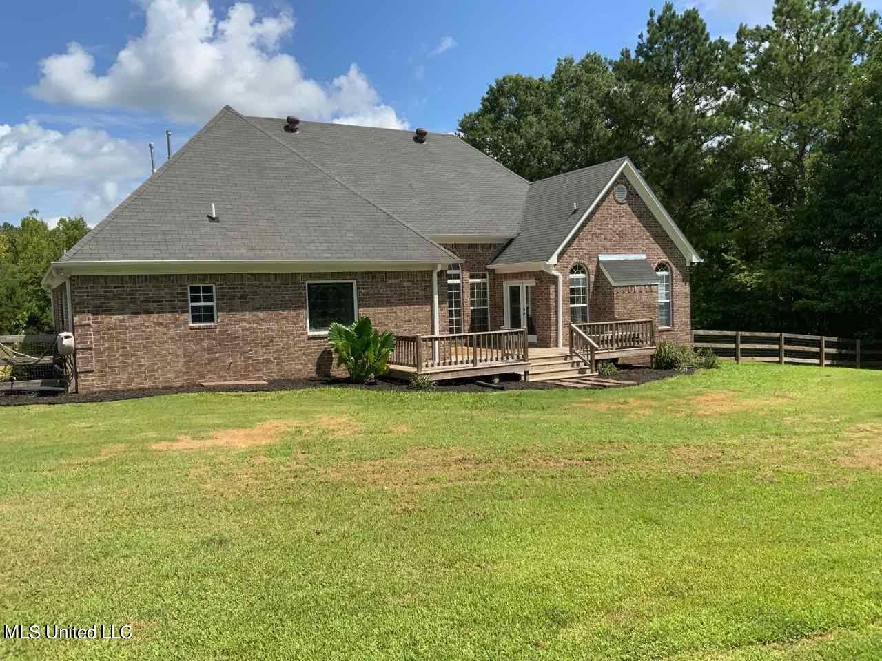 1003 Moore Road Holly Springs, MS 38635 - Photo 2 of 16 back view